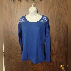 NWOT VS PINK LONG SLEEVE TOP